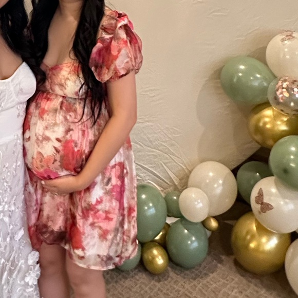 Lulus gorgeous floral babydoll dress in size medium - Picture 3 of 5